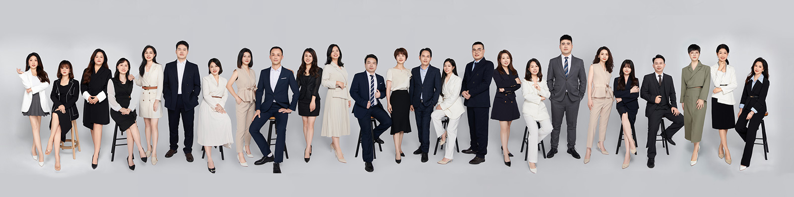 逸云天團(tuán)隊合照